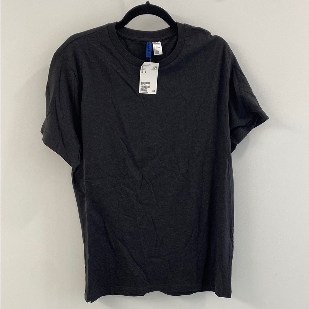 NWT H&M Charcoal Gray Tee - Men Large